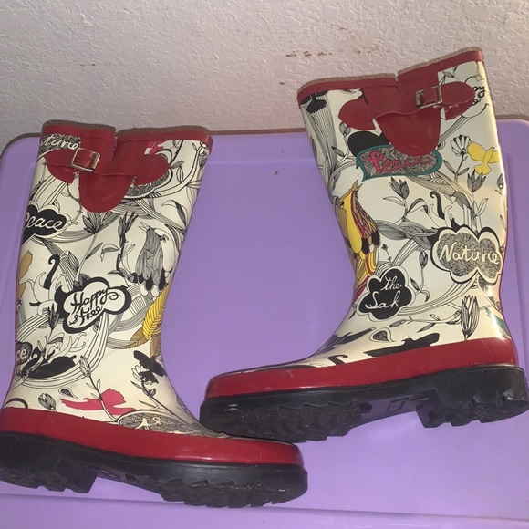 sak rain boots